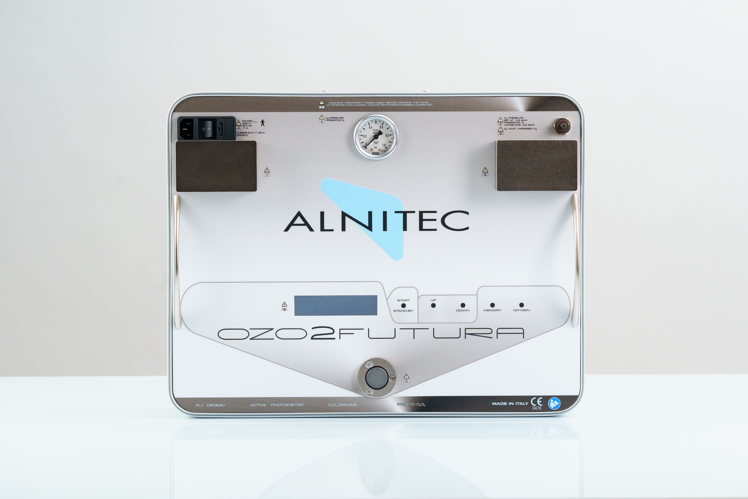 PLUS medical ozone therapy device front view